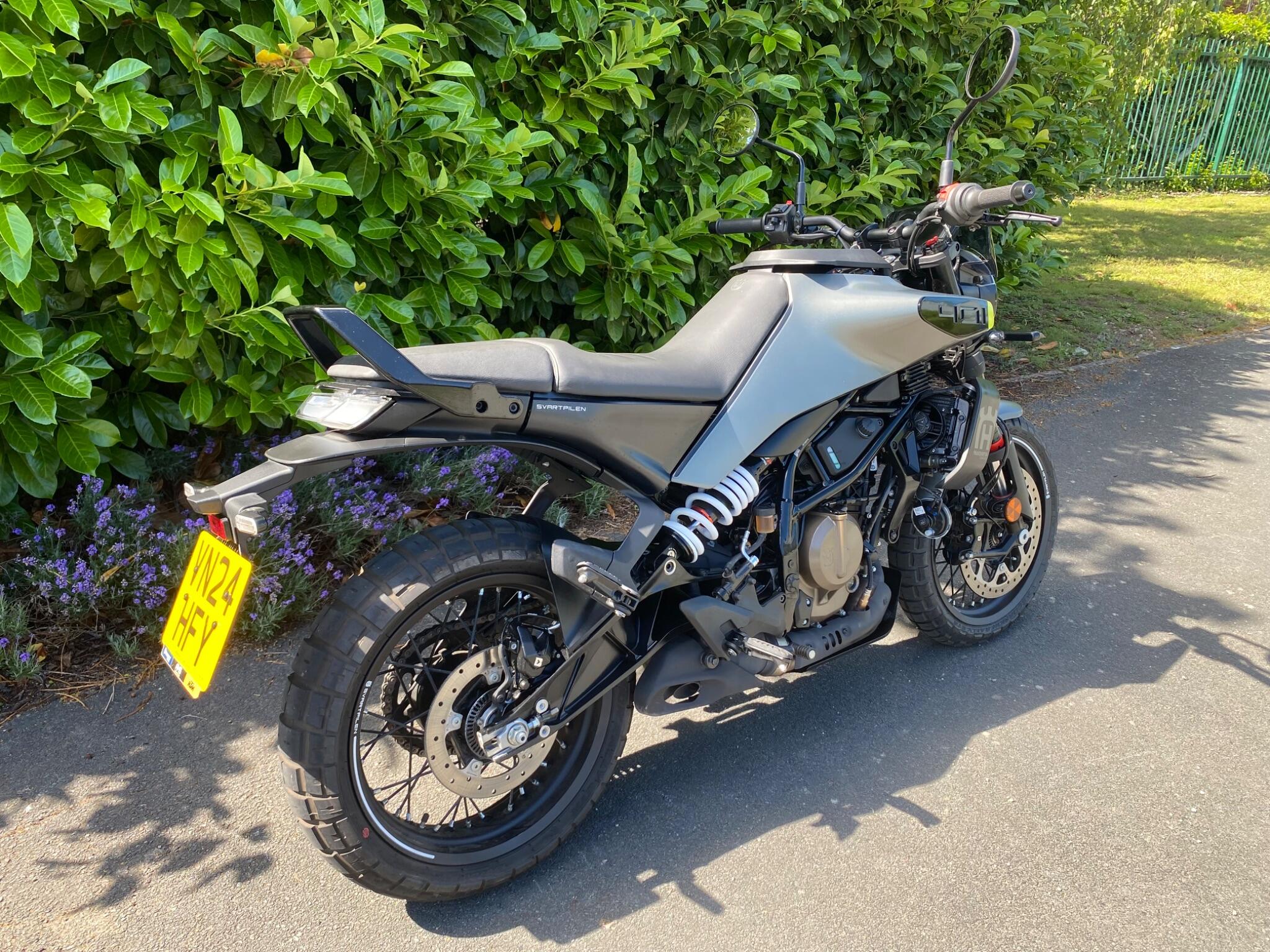 2024 24 Reg Husqvarna Svartpilen 401